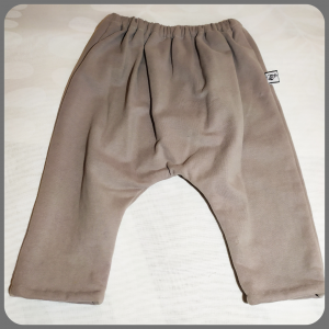 Pantalon molleton gris souris! (Taille 6/9 mois)
